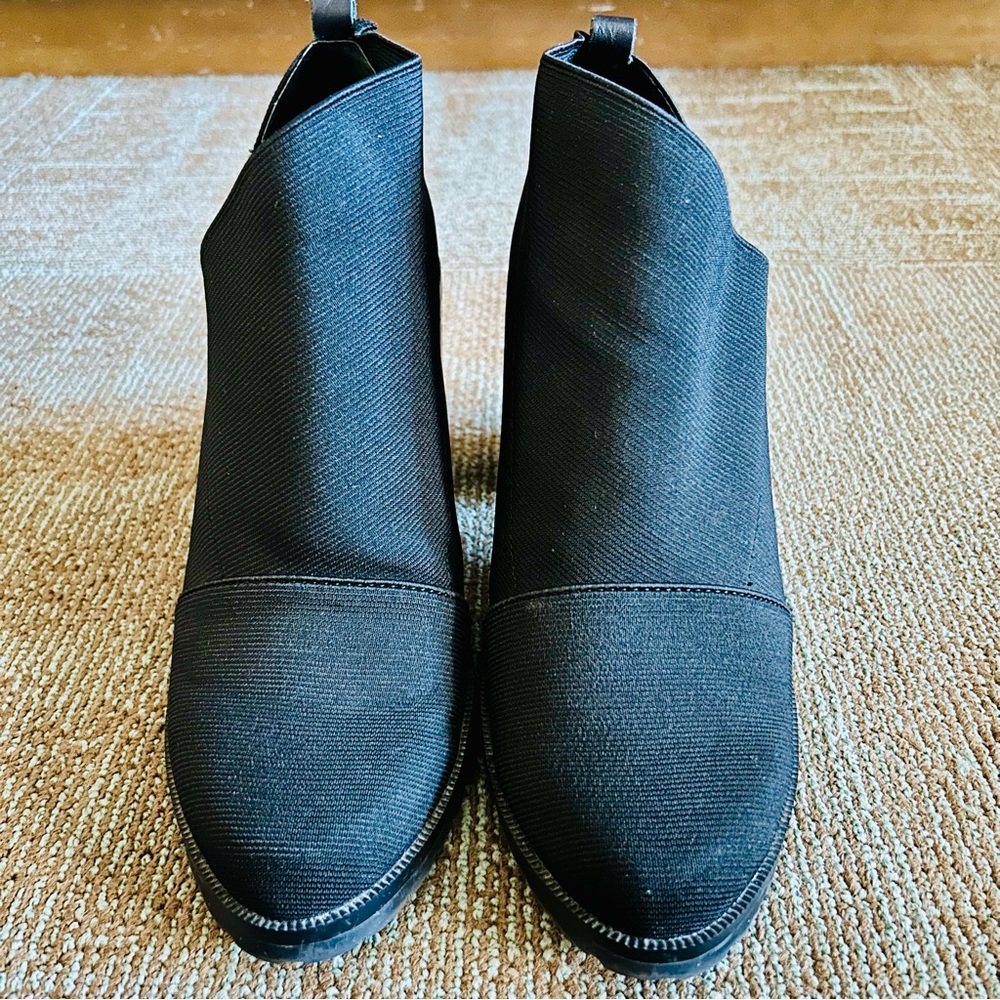 Ellen Tracy Black Stretch Textile Minnie Lug Chunky Sole Shooties Boots, size 8M - Picture 2 of 11